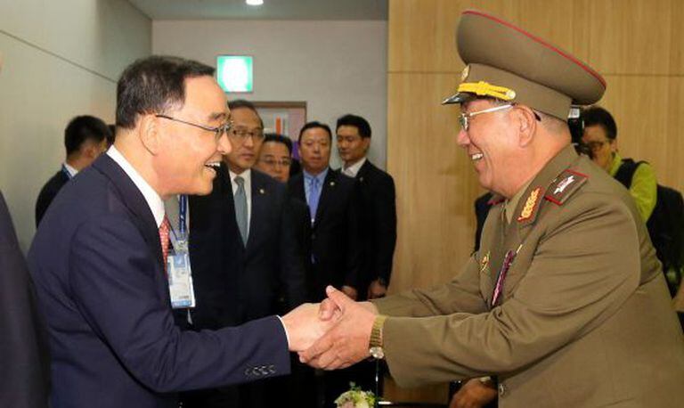 Chung Hong-Won (à esq.) e Hwang Pyong-so, nos Jogos Asiáticos.