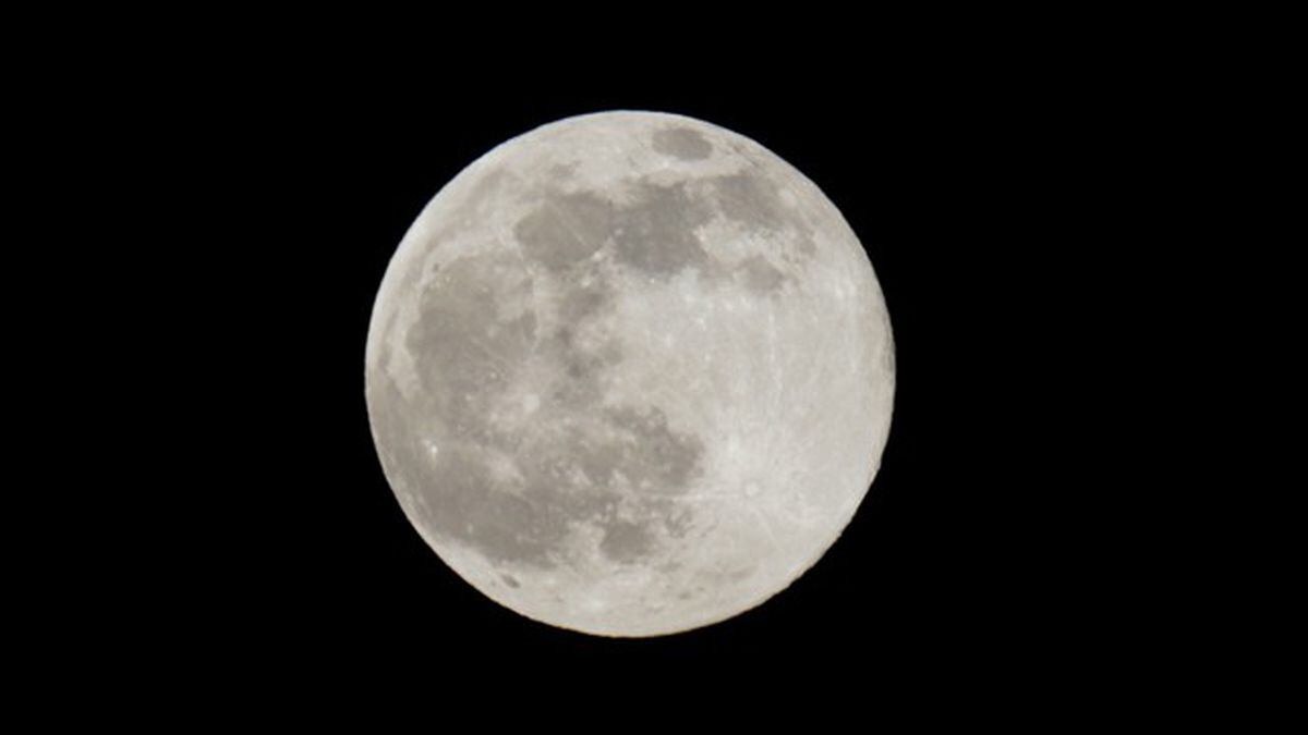 qual o significado da frase a lua está linda hoje