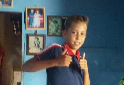 Mizael Fernandes da Silva, 13 anos, foi morto dentro de casa enquanto dormia.