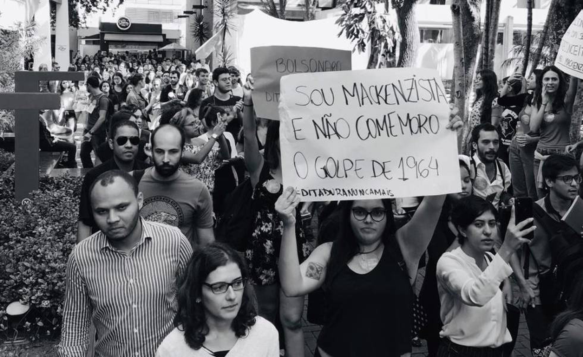 Cite Os Grupos Sociais Que Apoiaram Os Militares Nesse Movimento