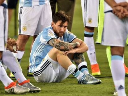 Astro argentino, que acaba de completar 29 anos, diz que a Alviceleste “acabou” para ele após a quarta derrota em finais