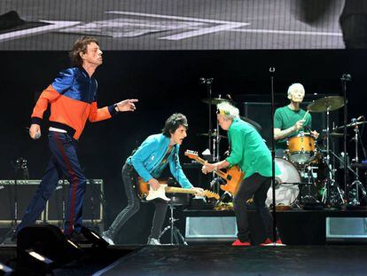 Mick Jagger (esquerda), Ron Wood, Keith Richards e Charlie Watts, The Rolling Stones, no festival Desert Trip, em Índio (Califórnia), nesta sexta-feira.