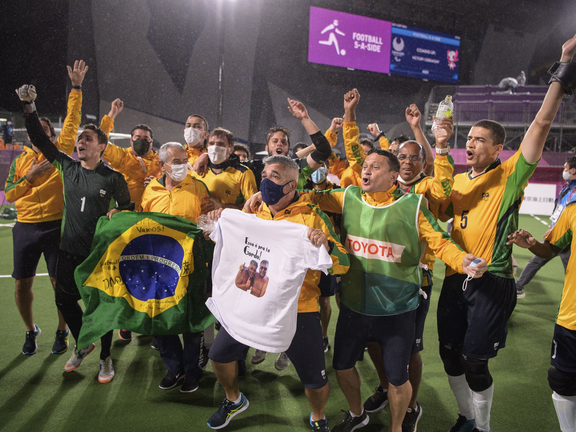 Brasil tem dia perfeito no tênis e vence os cinco jogos disputados