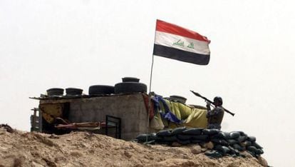Soldado iraquiano em uma operação militar nas proximidades de Ramadi, em 1 de junho.