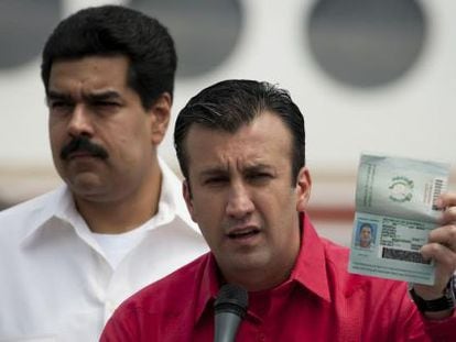 Tarek El Aissami com Maduro, em uma imagem de arquivo.