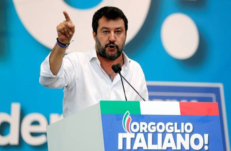 Matteo Salvini durante um dos comícios que fez na Úmbria.