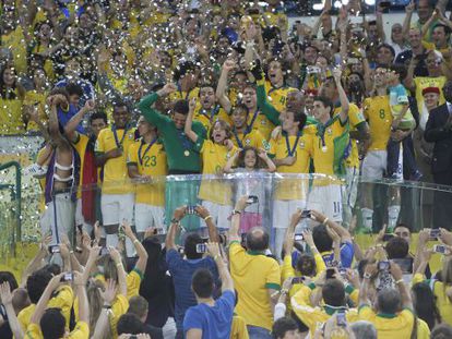 Jogadores comemoram o título na Copa das Confederações 2013.