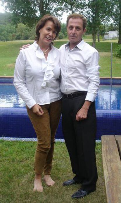 Ingrid Sartiau e Albert Solá, que dizem ser filhos de Juan Carlos.