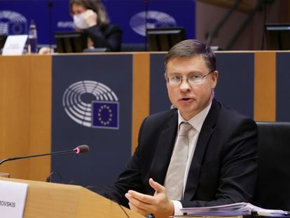 O comissário de Comércio, Valdis Dombrovskis, no Parlamento Europeu em 2 de outubro.