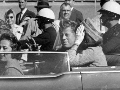 John F. Kennedy e Jacqueline Kennedy, em 22 de novembro de 1963.