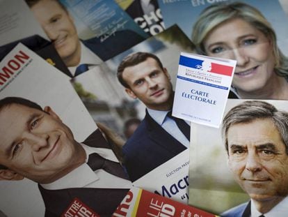 Panfletos dos candidatos nas eleições francesas deste domingo.