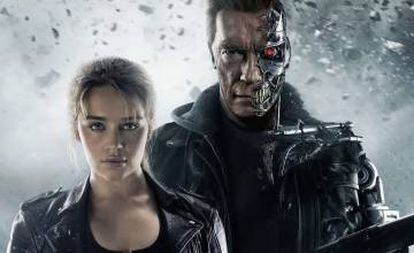 Emilia Clarke, na bela companhia de Arnold Schwarzenegger, em ‘O Exterminador do Futuro: Gênesis’