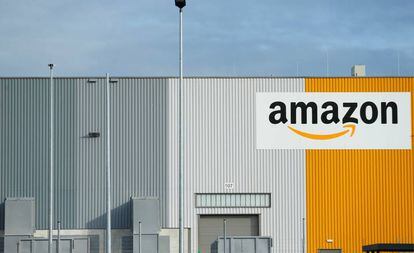 Imagem de um centro da Amazon em Dortmund, Alemanha.