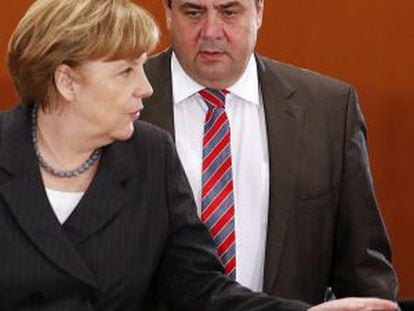 Merkel e Gabriel em um ato em Berlim em abril.
