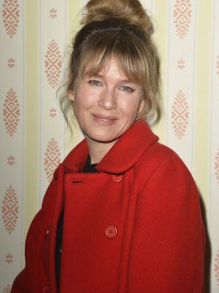 Renée Zellweger, no desfile de Miu Miu, em París.