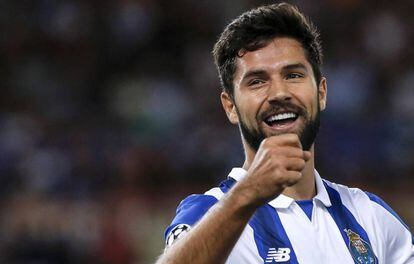 Felipe comemorou seu gol, que abriu o placar para a vitória