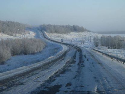 Um trecho da Estrada dos Ossos, na província russa de Kolimá.