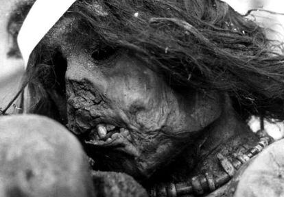 Múmia do menino inca sacrificado em 1500.