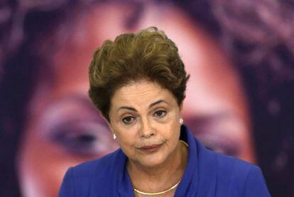 Presidenta em evento para sancionar a lei do feminicídio.