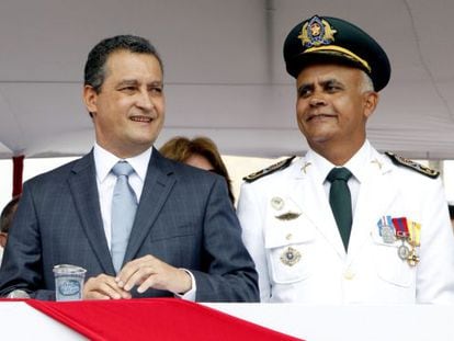 O governador baiano, Rui Costa, e o comandante da PM.