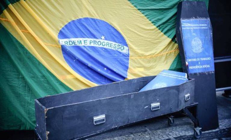 Protesto contra a terceirização no Rio de Janeiro em 2015.