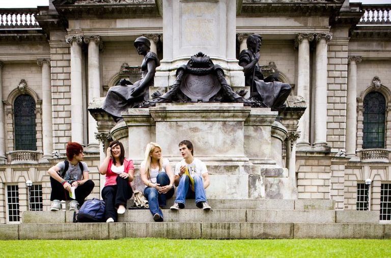 Não se sabe exatamente quantos brasileiros estudam em 'colleges' britânicos.