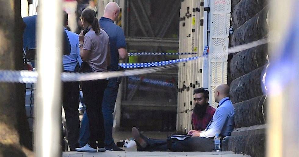 As autoridades interrogam um dos detidos pelo atropelamento múltiplo em Melbourne.