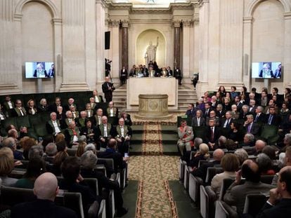 Reunião anual dos membros da Academia Francesa, em dezembro de 2016, em Paris.