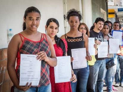 Fila de desemprego em S&atilde;o Paulo.