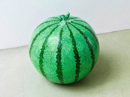 ‘Watermelon’ (2006), uma melancia de porcelana chinesa.