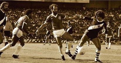 Mário Sergio em partida pelo Internacional.