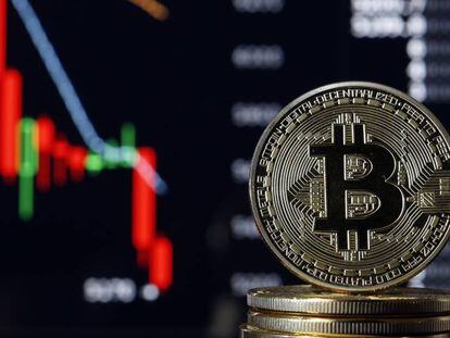 O colapso do bitcoin aumenta medo de estouro da bolha das criptomoedas