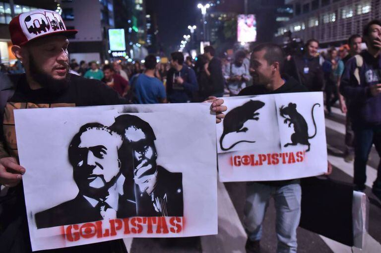 Protesto em São Paulo contra o presidente interino.