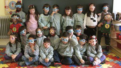 Crianças em um centro de educação infantil de Sintra, ao norte de Lisboa.