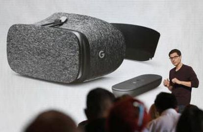 Clay Bavor, vice-presidente de Realidade Virtual do Google, apresenta o Daydream View VR