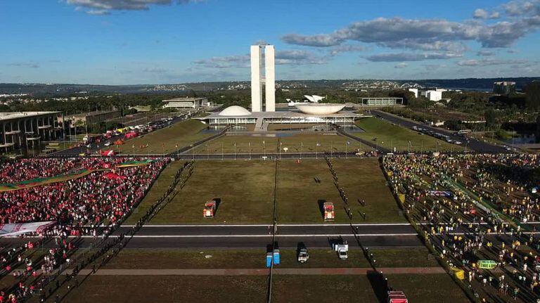 Protestos em abril de 2016, em Brasília
