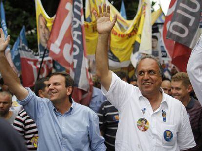 Paes e Pez&atilde;o em campanha no Rio.