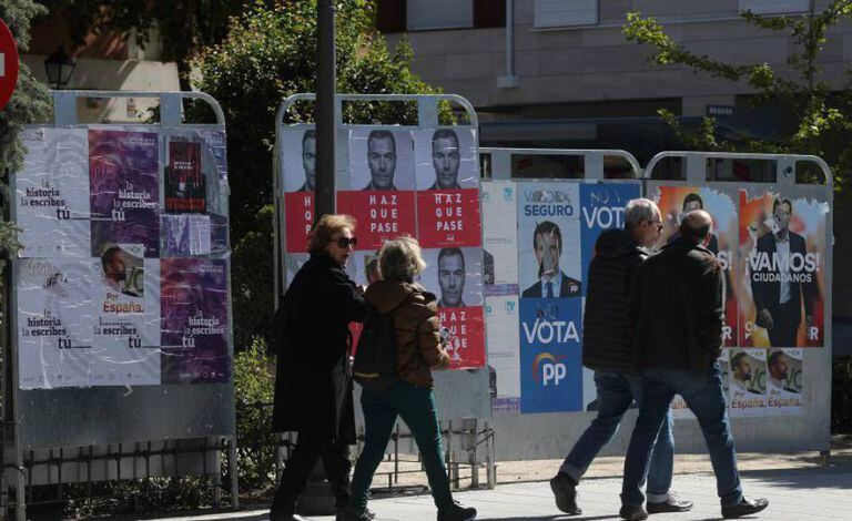 Cartazes eleitorais em Madri.
