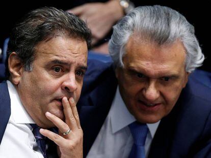 Aécio Neves e Ronaldo Caiado nesta quinta-feira, no Senado.