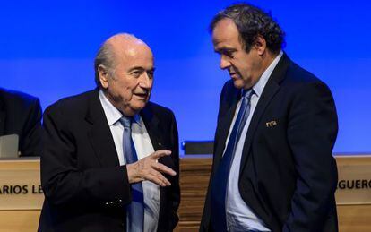 Blatter e Platini em Congresso da FIFA, em 2014.