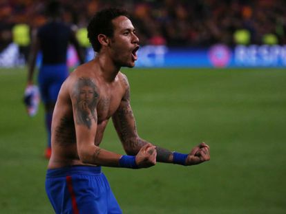 Neymar derruba o PSG no Camp Nou.