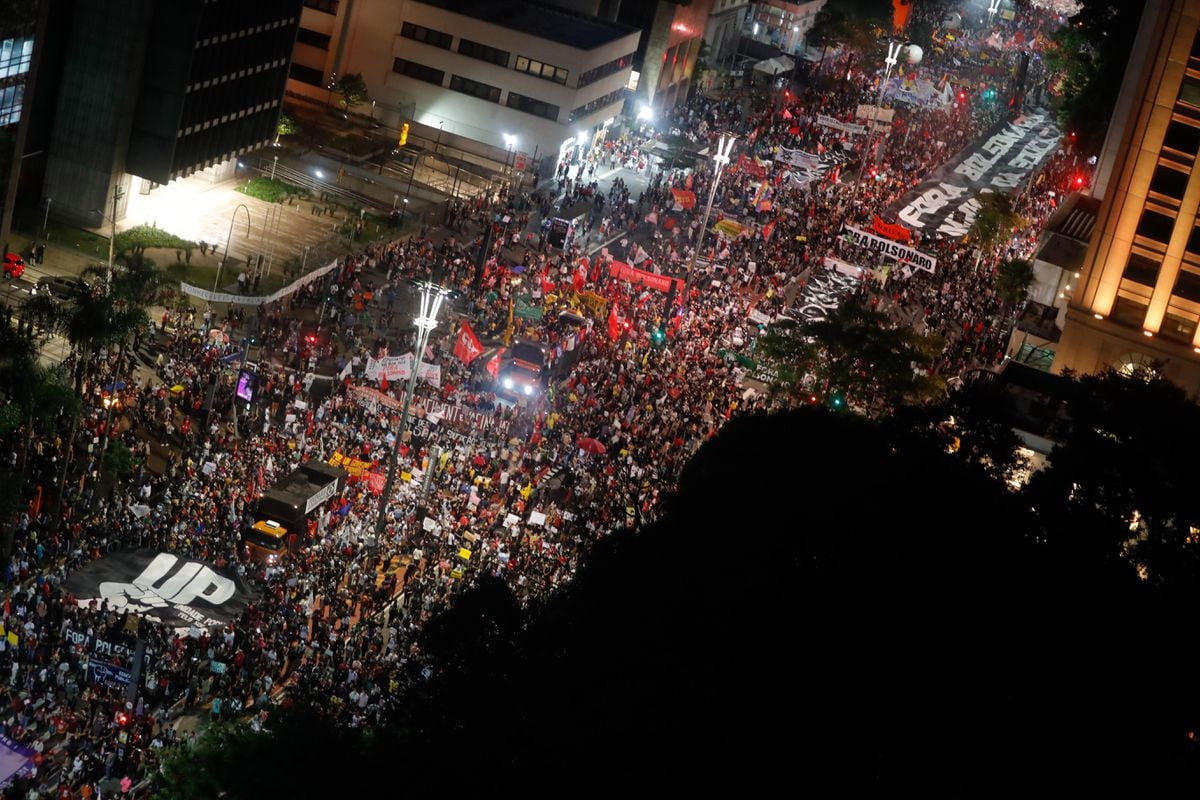 Protestos anti-Bolsonaro se impõem nas ruas e reavivam pauta do impeachment