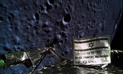 Selfie feita a 20 quilômetros de altura, pouco antes de a sonda ‘Bersheet’ colidir contra a Lua.