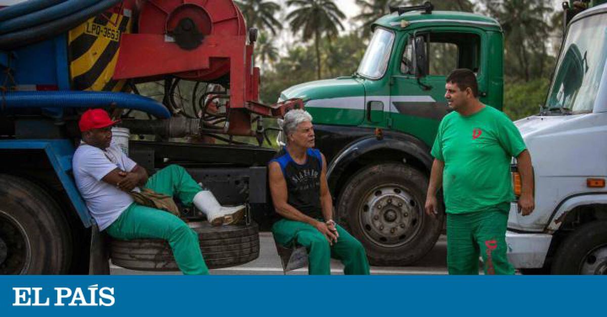 A imagem pode conter: atividades ao ar livre  Carros e caminhões, Imagens  de caminhão, Caminhões grandes