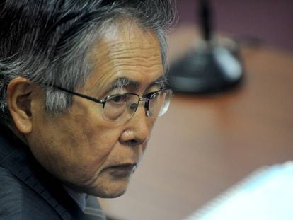 Alberto Fujimori durante julgamento em 2009.