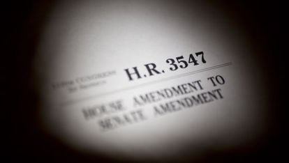 Texto da lei orçamentária dos EUA para 2014. / Andrew Harrer (Bloomberg)