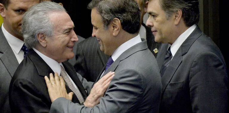 Temer, Aécio e Cássio Cunha Lima.