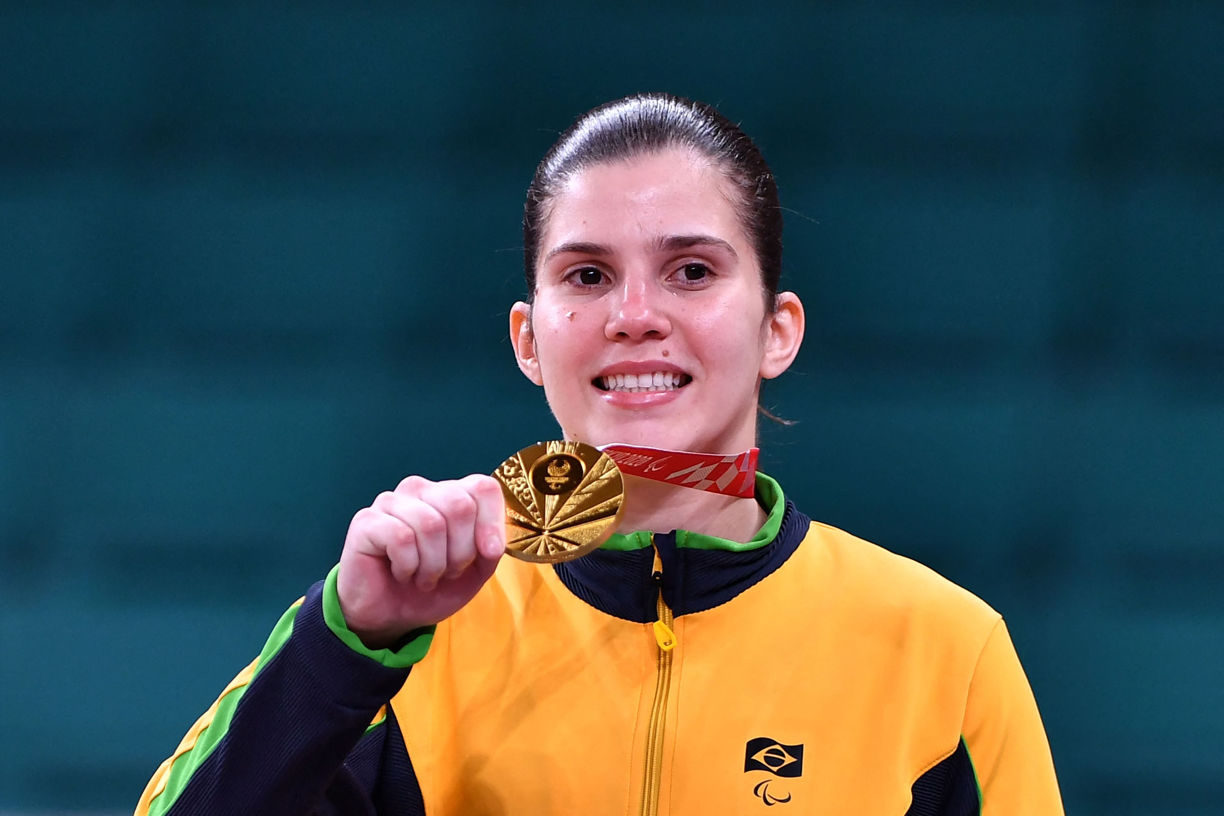 A campeã paralímpica Alana Maldonado, que conquistou um inédito ouro para o Brasil no judô feminino.