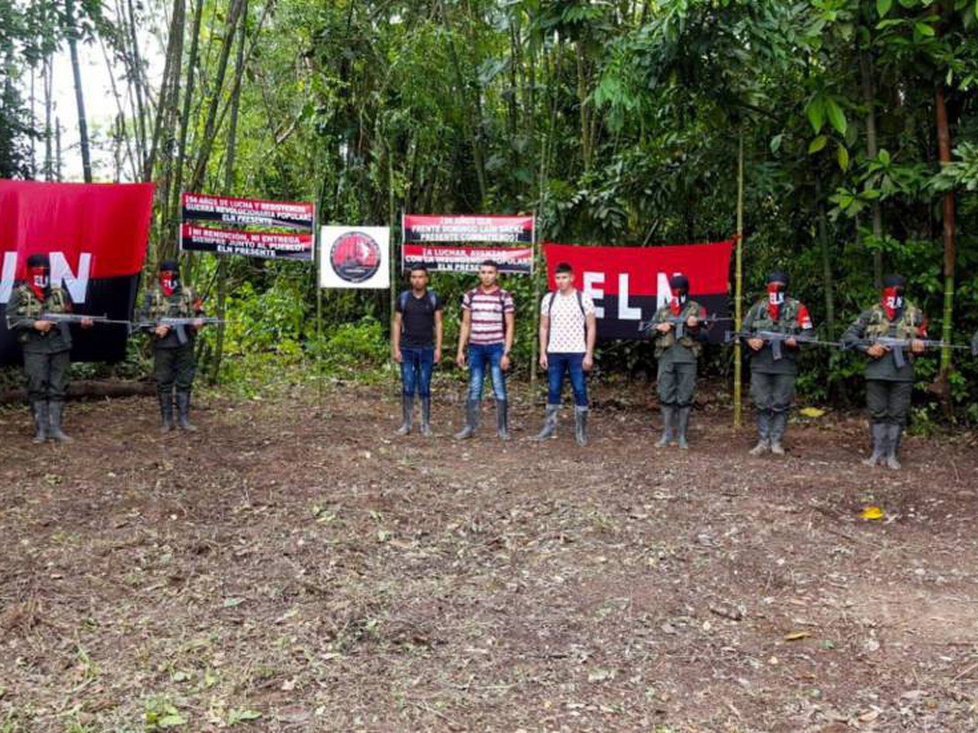 Polêmica entre o Exército colombiano e organizações camponesas
