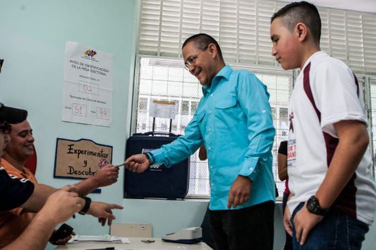 O candidato do Governo à Prefeitura de Caracas, Ernesto Villegas.